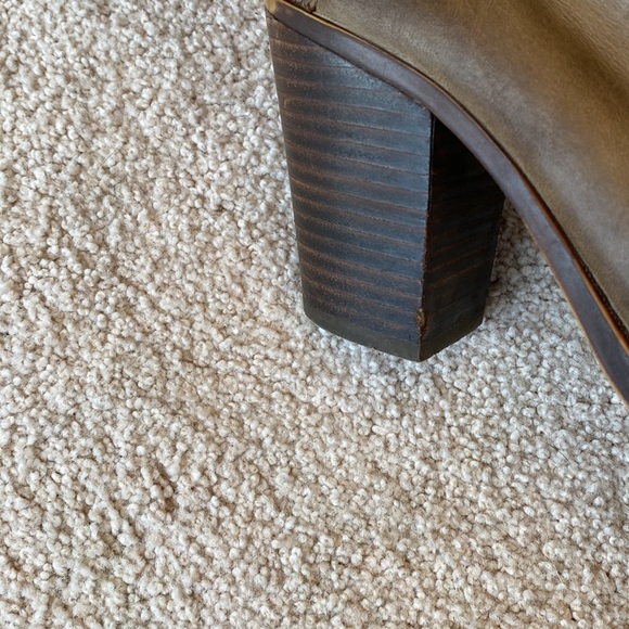 LUCKY BRAND LEATHER BOOTIES - Picture 6 of 7